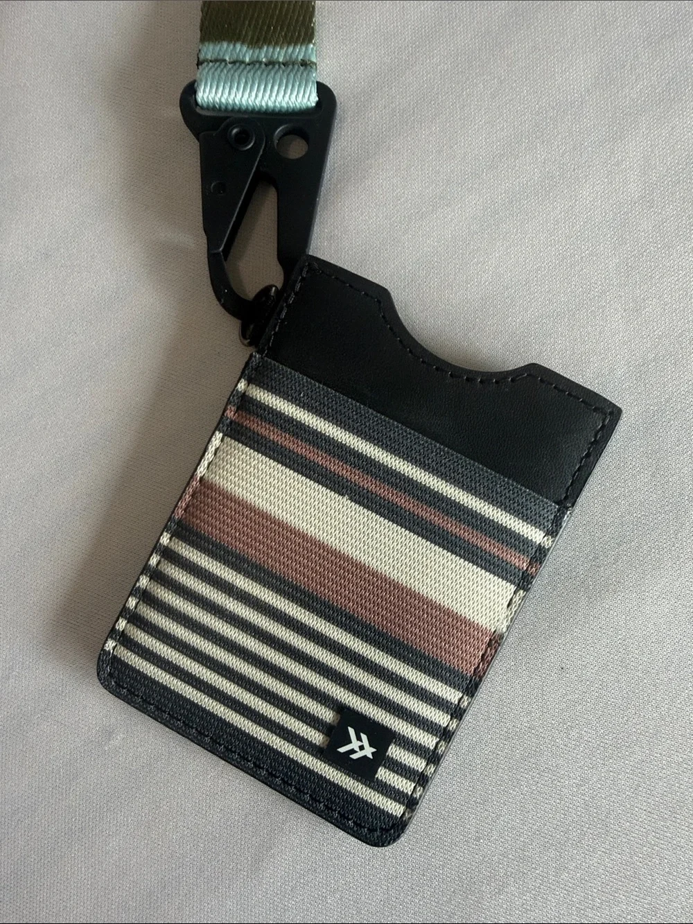 Thread Wallets thread vertical